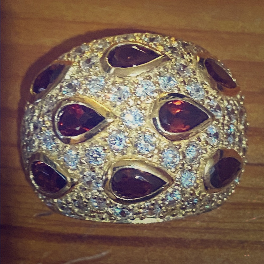 Vintage gold, garnet and diamond pendant